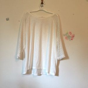 White textured a sleeve T-shirt